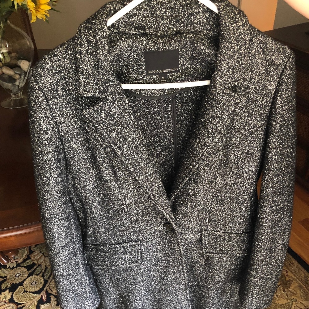 Women's Banana Republic Coat - Small